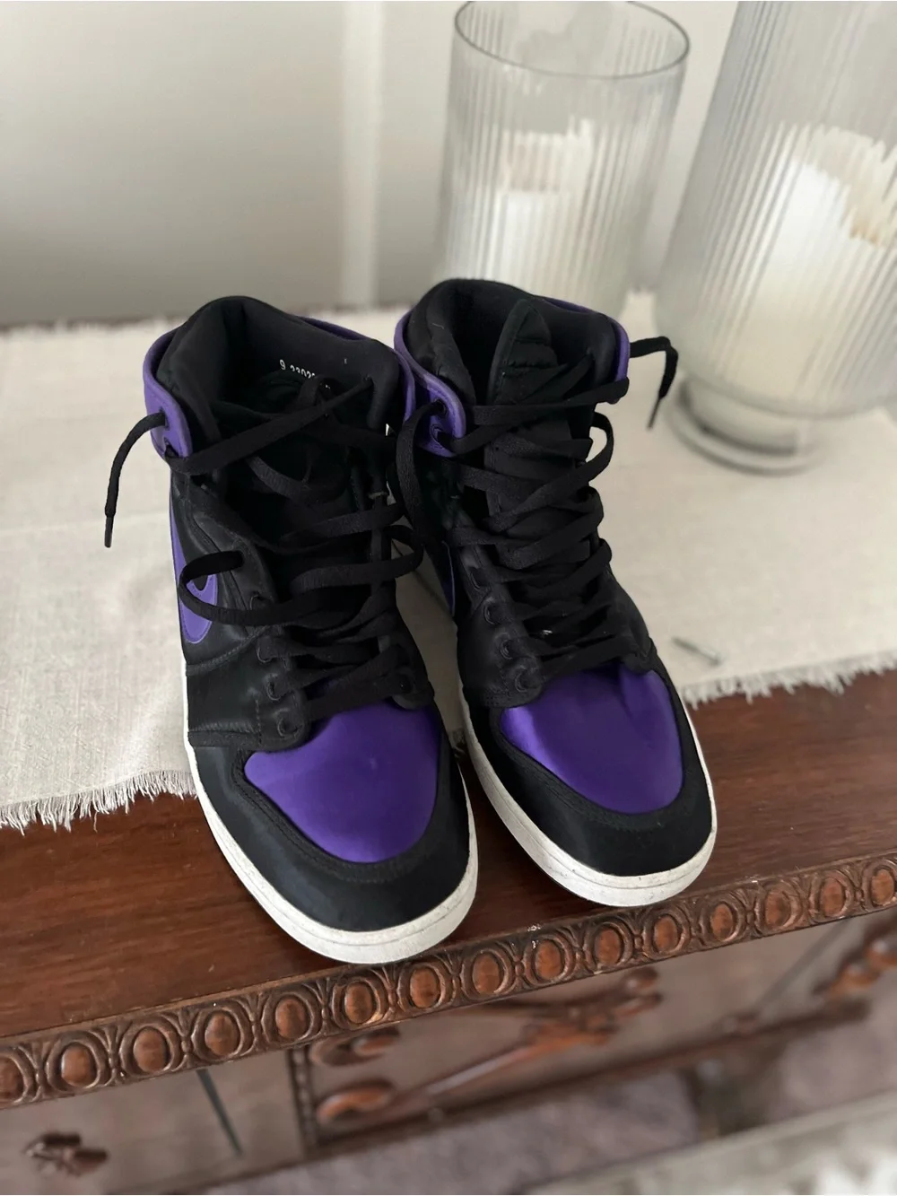 Nike Black & Purple Low-Top Sneaker